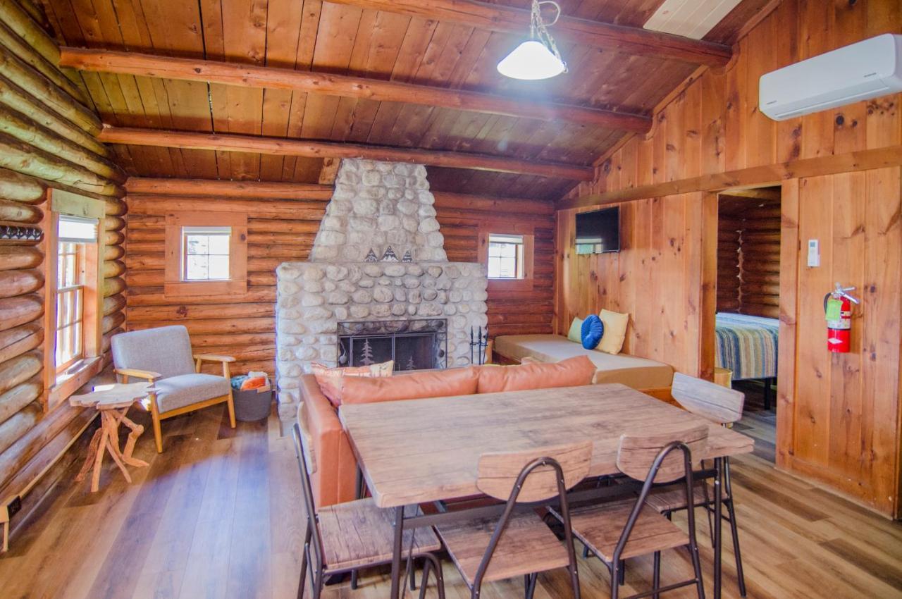 Mountain Lake Cottages Westmore Εξωτερικό φωτογραφία